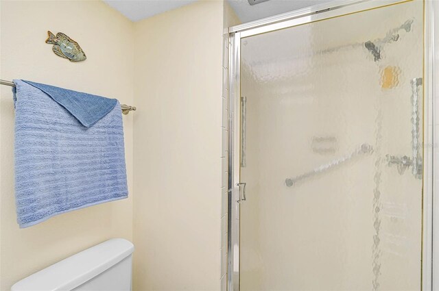 708 Tamiami Trl S Unit 115, Venice, FL 34285 - full bathroom featuring a stall shower