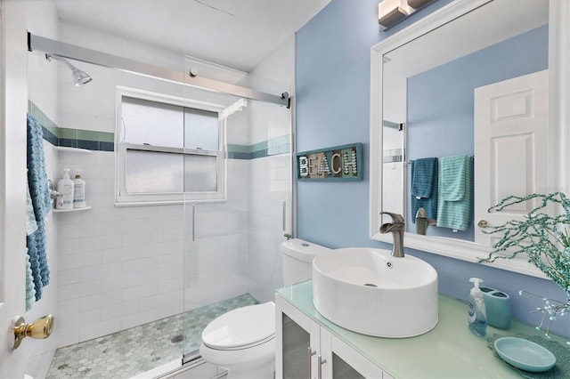 2445 Apache St, Sarasota, FL 34231 - full bath featuring a shower stall and vanity