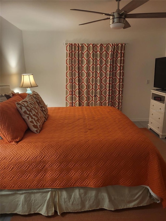 482 Pendleton Pl, Venice, FL 34292 - bedroom featuring ceiling fan