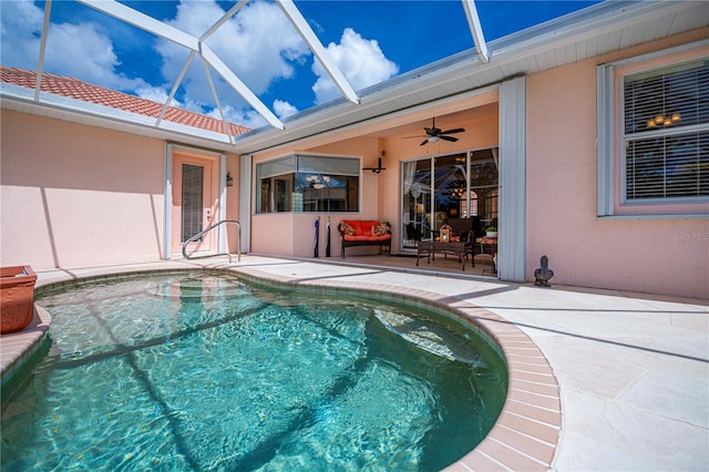 4308 Via Del Santi, Venice, FL 34293 - swimming pool with a patio area, a ceiling fan, and glass enclosure
