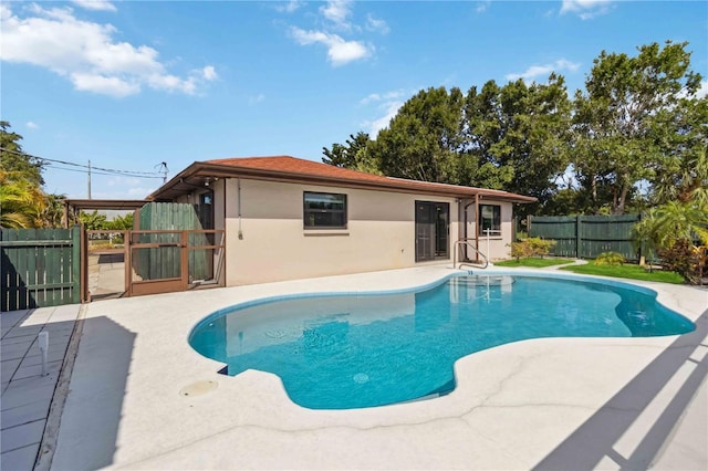 2555 Yucca Rd, Venice, FL 34293 - view of pool featuring a patio and a fenced backyard