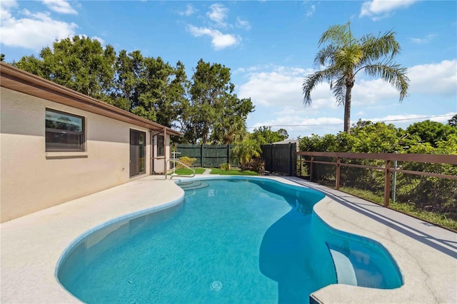 2555 Yucca Rd, Venice, FL 34293 - view of swimming pool featuring a fenced backyard and a patio