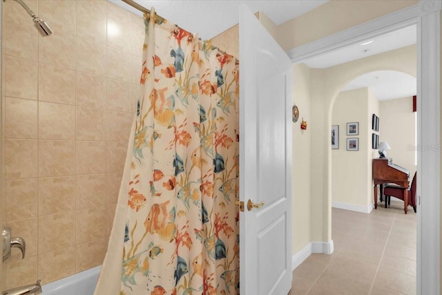 157 Tampa Ave E Unit 305, Venice, FL 34285 - full bathroom featuring tile patterned flooring and shower / tub combo