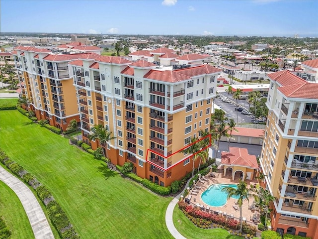 157 Tampa Ave E Unit 305, Venice, FL 34285 - view of apartment building / complex with a community pool