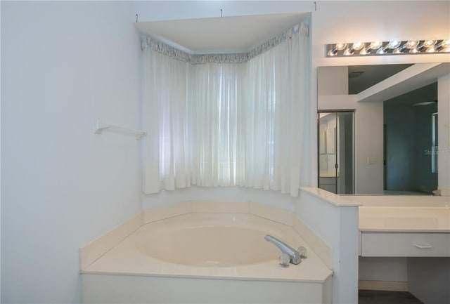 519 Catalina Isles Cir, Venice, FL 34292 - bathroom with a bath and vanity