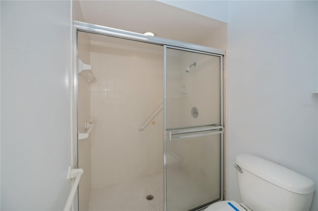 519 Catalina Isles Cir, Venice, FL 34292 - bathroom featuring a stall shower