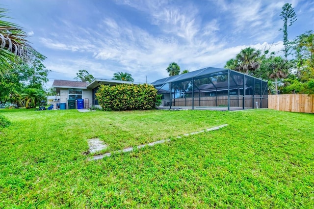 386 Nightingale Rd, Venice, FL 34293 - view of yard with a lanai and a pool