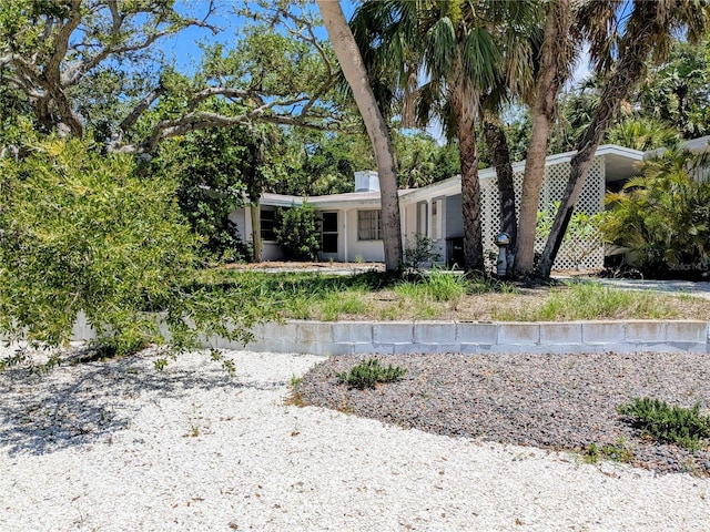 5369 Shadow Lawn Dr, Sarasota, FL 34242 - view of front facade