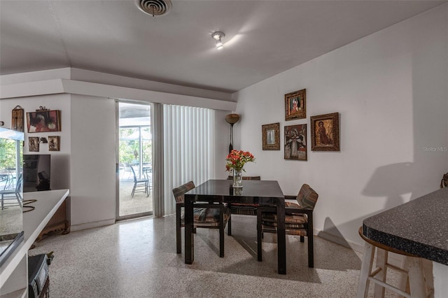 5369 Shadow Lawn Dr, Sarasota, FL 34242 - photo 11