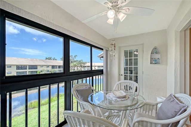 330 Mission Trl N Unit F, Venice, FL 34285 - view of sunroom / solarium