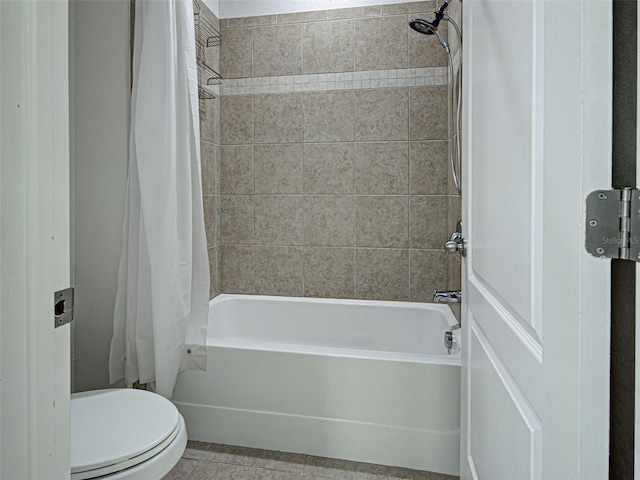 9157 Genesee St, Port Charlotte, FL 33981 - bathroom featuring shower / bathtub combination with curtain and tile patterned flooring