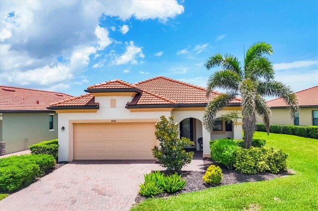 10061 Cozy Grove Dr, Venice, FL 34293 - photo 1