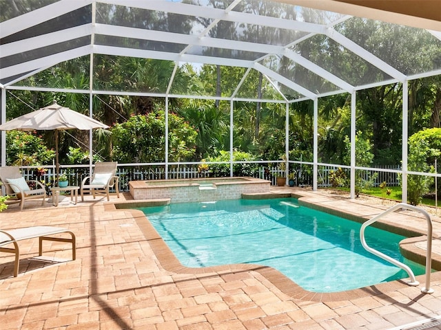 355 Swallow Cir, Venice, FL 34285 - view of pool featuring a patio area, a pool with connected hot tub, and glass enclosure