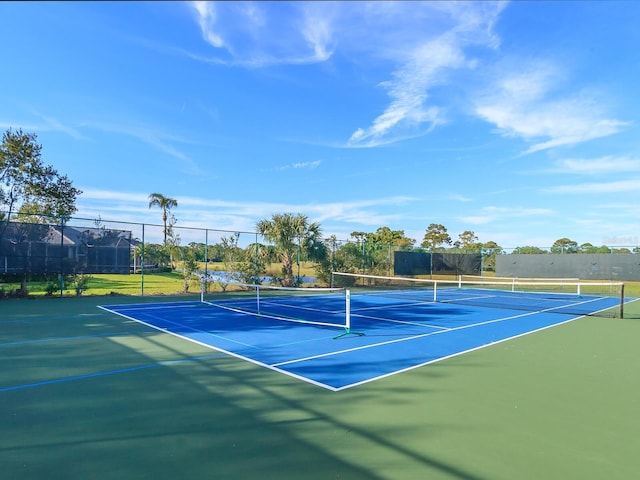 355 Swallow Cir, Venice, FL 34285 - view of tennis court