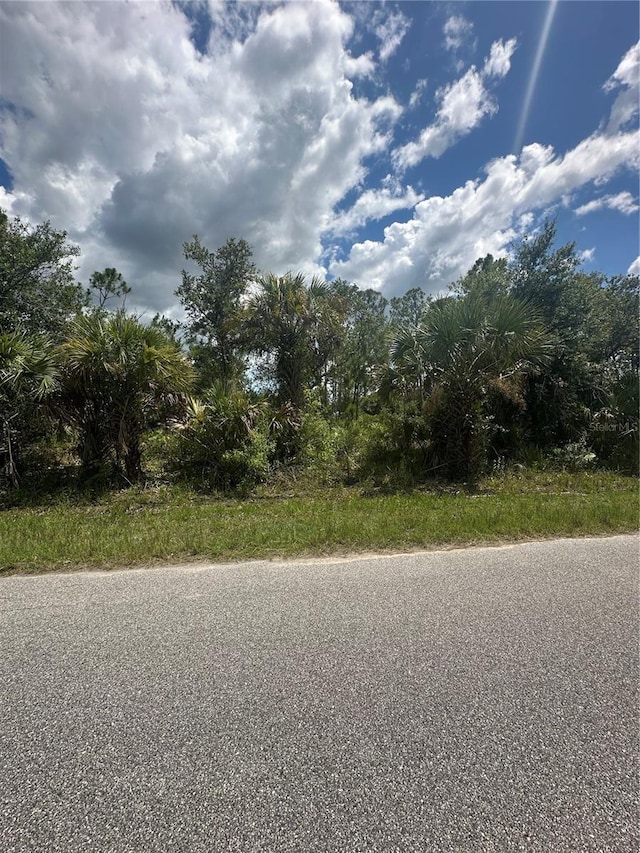 Rentscher Ave, North Port, FL 34291