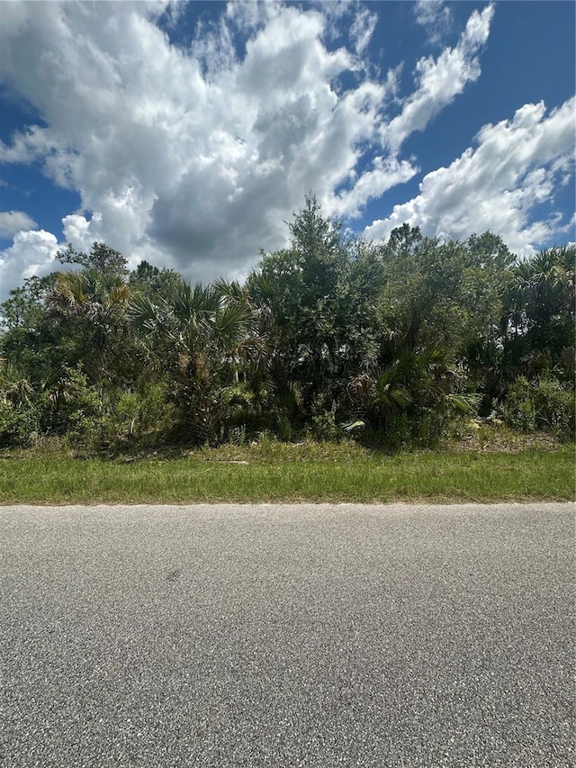 Rentscher Ave, North Port, FL 34291