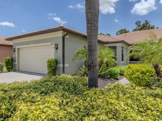 11192 Campazzo Dr, Venice, FL 34292 - photo 2