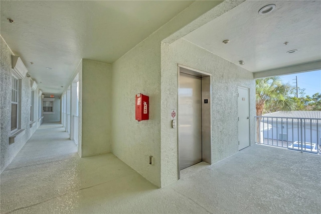 700 Gardens Edge Dr Unit 722, Venice, FL 34285 - hall featuring elevator