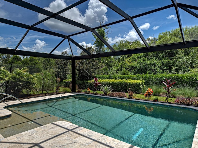 5832 Semolino St, Nokomis, FL 34275 - swimming pool featuring glass enclosure