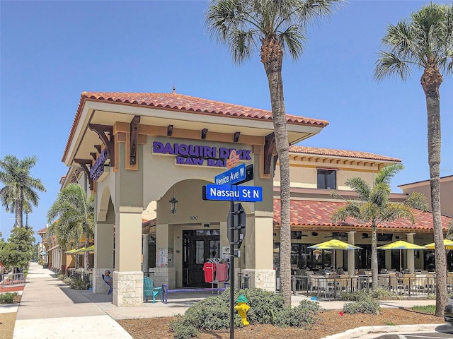 5832 Semolino St, Nokomis, FL 34275 - view of building exterior