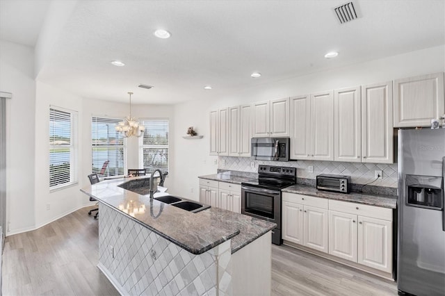 809 Derbyshire Dr, Venice, FL 34285 - photo 7