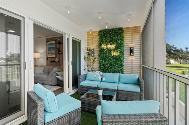 437 Cerromar Ln Unit 424, Venice, FL 34293 - balcony featuring an outdoor hangout area
