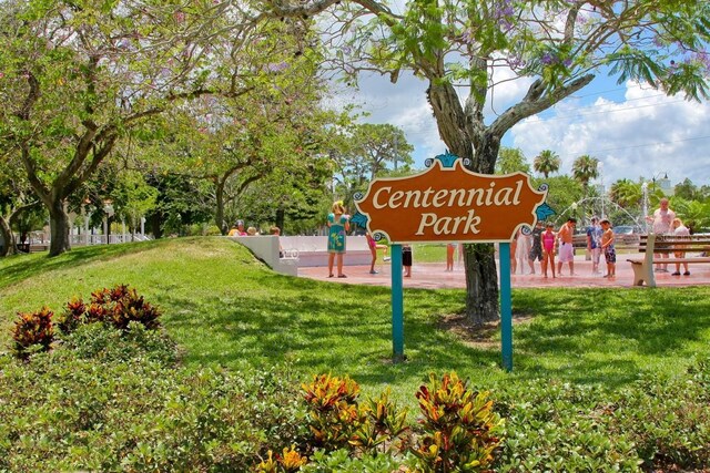 950 Tarpon Center Dr Unit 305, Venice, FL 34285 - community sign with a yard