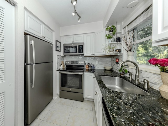 829 Groveland Ave, Venice, FL 34285 - photo 15