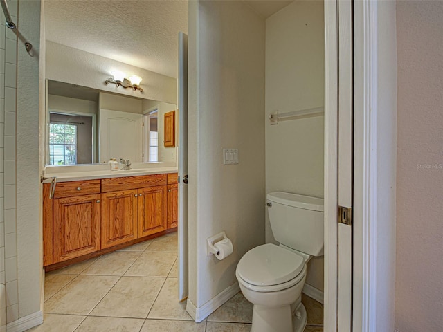 800 San Lino Cir Unit 813, Venice, FL 34292 - bathroom featuring tile patterned flooring and vanity