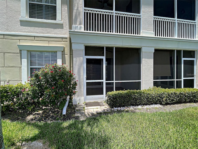 800 San Lino Cir Unit 813, Venice, FL 34292 - property entrance with a balcony