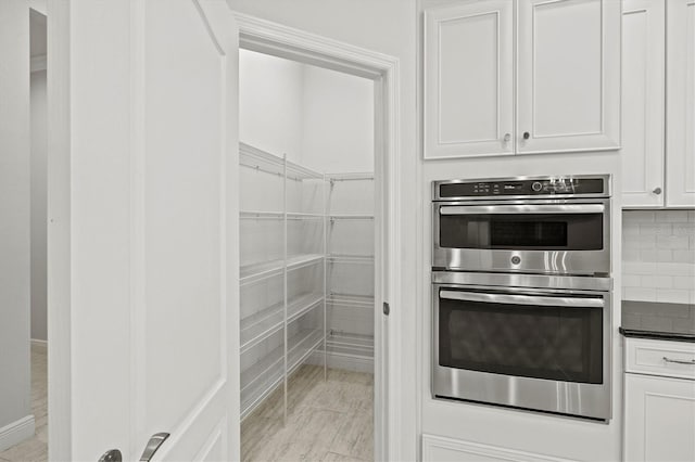 12301 Auburndale Ct, Venice, FL 34293 - view of pantry