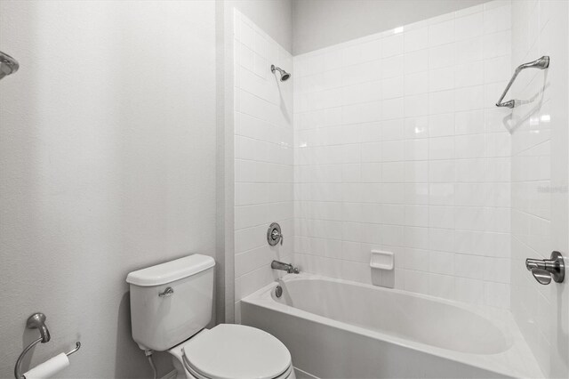 12301 Auburndale Ct, Venice, FL 34293 - full bath with toilet and bathing tub / shower combination