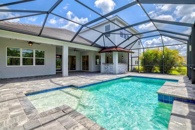 12301 Auburndale Ct, Venice, FL 34293 - outdoor pool with a ceiling fan and a patio