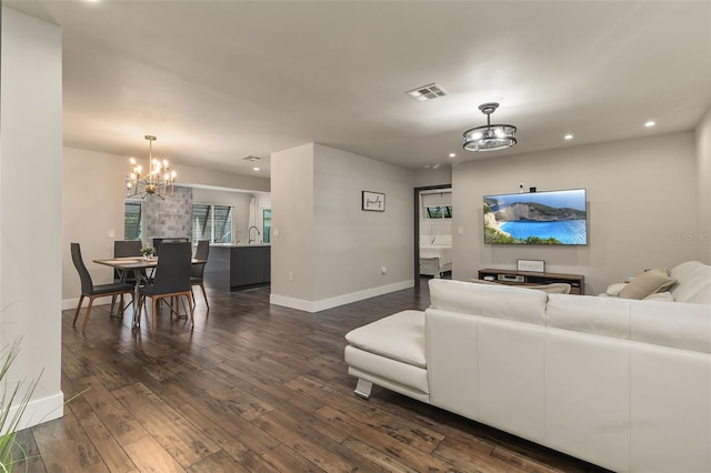 240 Palmetto Dr, Venice, FL 34293 - photo 4