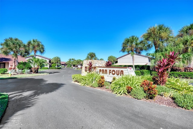 927 Capri Isles Blvd Unit 5, Venice, FL 34292 - view of asphalt road