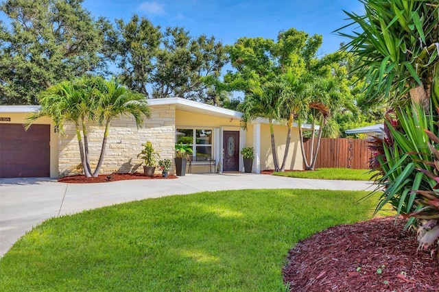 636 Cadiz Rd, Venice, FL 34285 - photo 1
