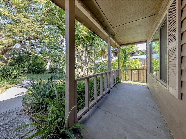 8711 Vamo Rd, Sarasota, FL 34231 - photo 23