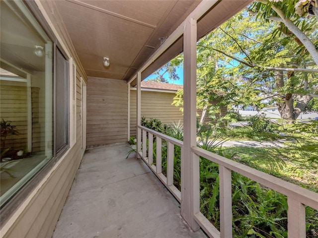 8711 Vamo Rd, Sarasota, FL 34231 - photo 24