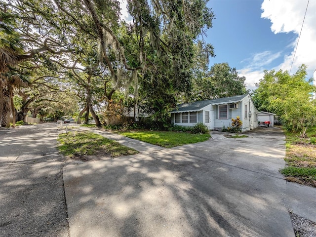 1740 Wisconsin Ln, Sarasota, FL 34239 - photo 1