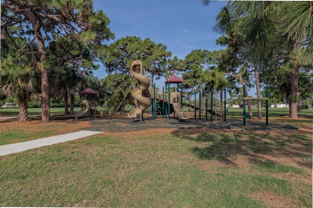 1779 Valencia Dr, Venice, FL 34293 - photo 33