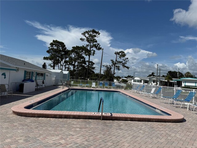 231 Inner Dr E, Venice, FL 34285 - photo 4