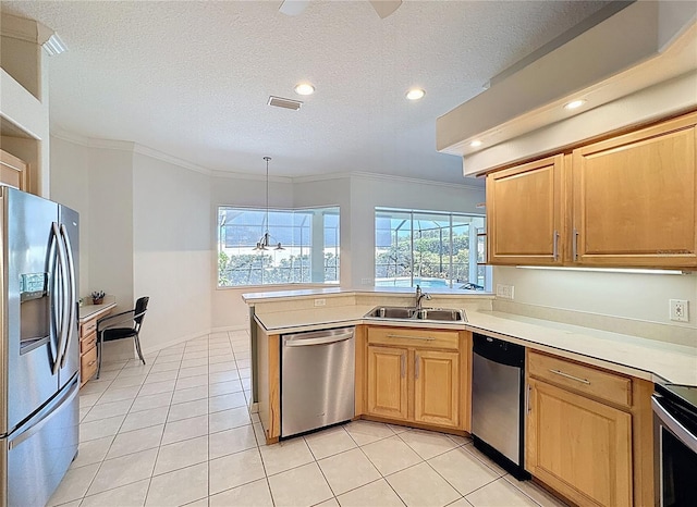 600 Cockatoo Cir, Venice, FL 34285 - photo 32