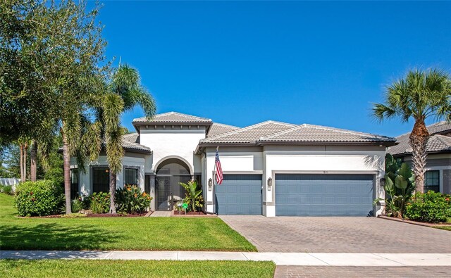 7801 Grande Shores Dr, Sarasota, FL 34240 - photo 1