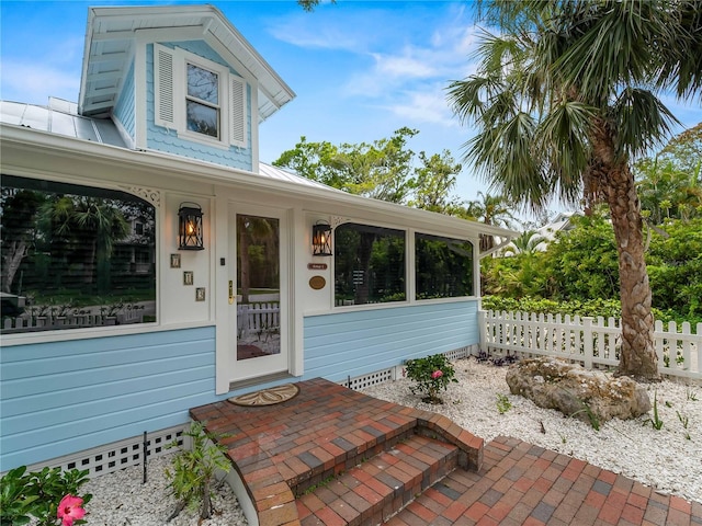 713 Eagle Point Dr, Venice, FL 34285 - photo 2