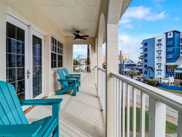 balcony with ceiling fan