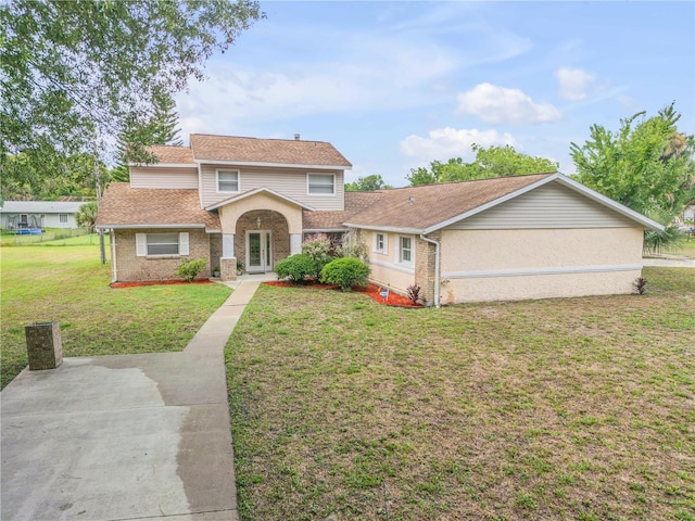 view of front of house featuring a front lawn