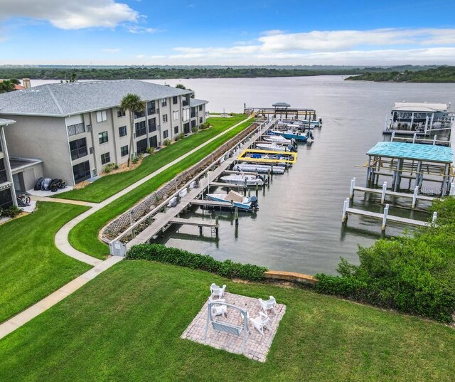 bird's eye view featuring a water view