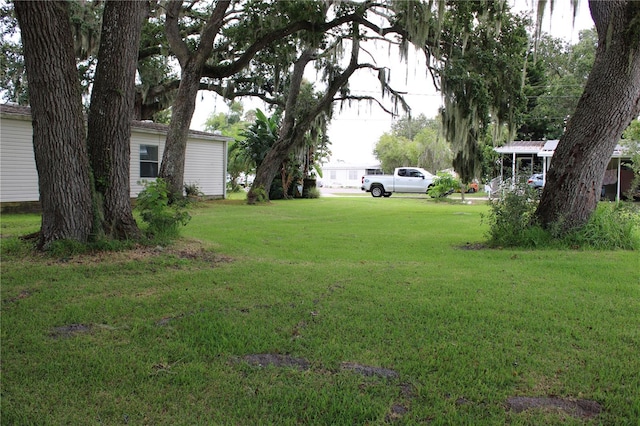 Listing photo 2 for 160 Red Bass Ln, Edgewater FL 32141