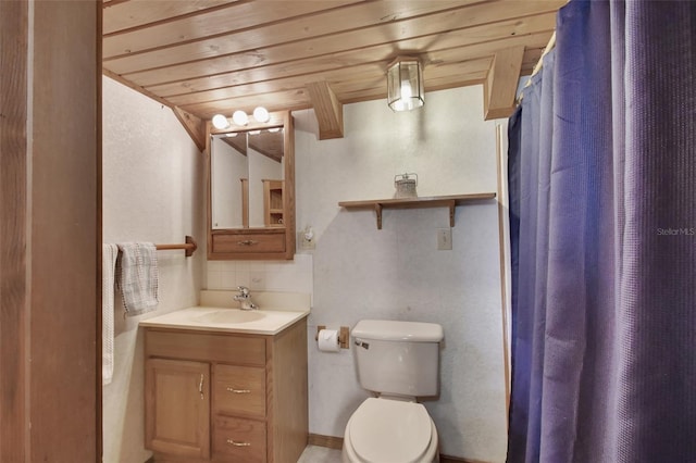 full bathroom featuring toilet, wooden ceiling, a shower with curtain, and vanity