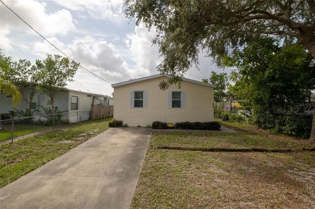 exterior space with a front yard